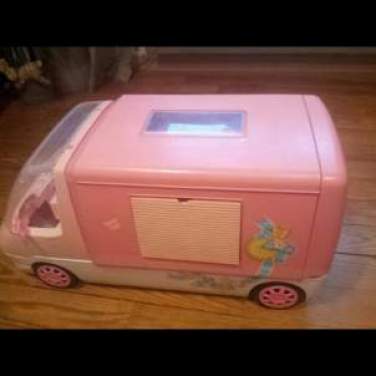 camping car Barbie années 80